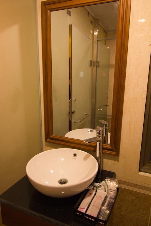 Millennium Hotel Rangun Zewnętrze zdjęcie