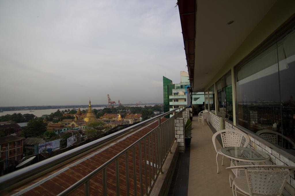 Millennium Hotel Rangun Zewnętrze zdjęcie